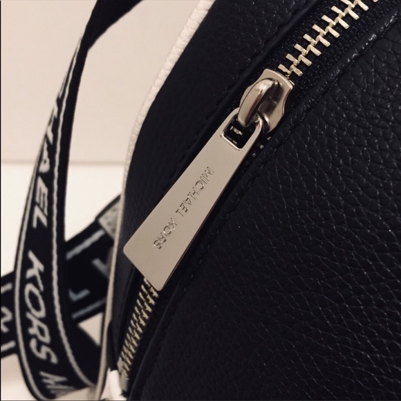 michael kors rhea backpack! - Picture 5 of 6